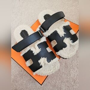Hermes Shearling Chypre Black 37 Sandals